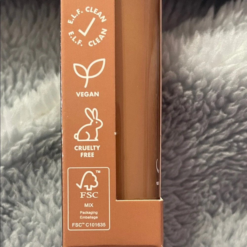 ELF Hydrating Camo Concealer Vegan and Cruelty Free - Tan Latte